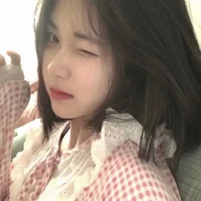他的三个女儿